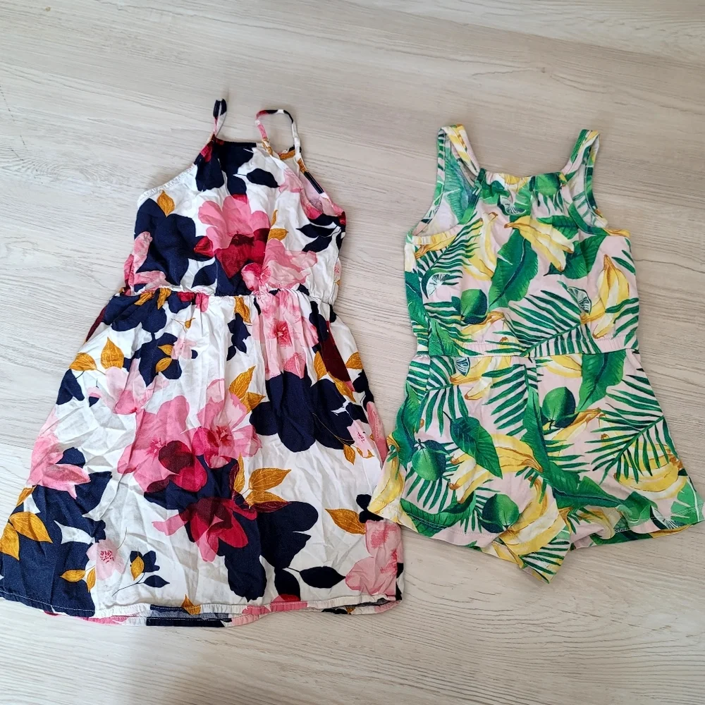 ♥️ 5 For $25 Girls bundle of 2 Old Navy Dress and Romper size Small